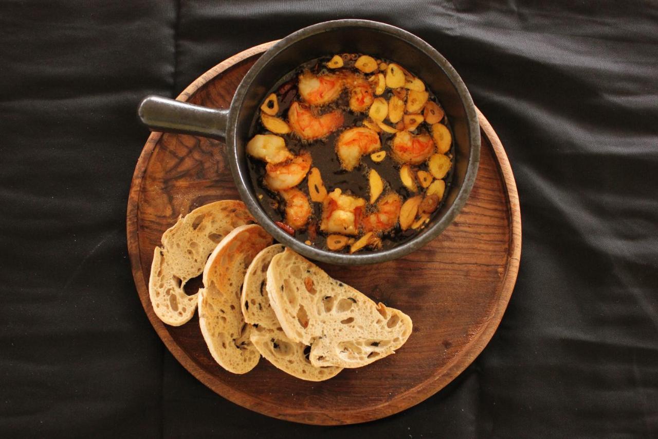فندق لايتهاوس غولف وسبا بالشيك المظهر الخارجي الصورة A bowl of garlic soup