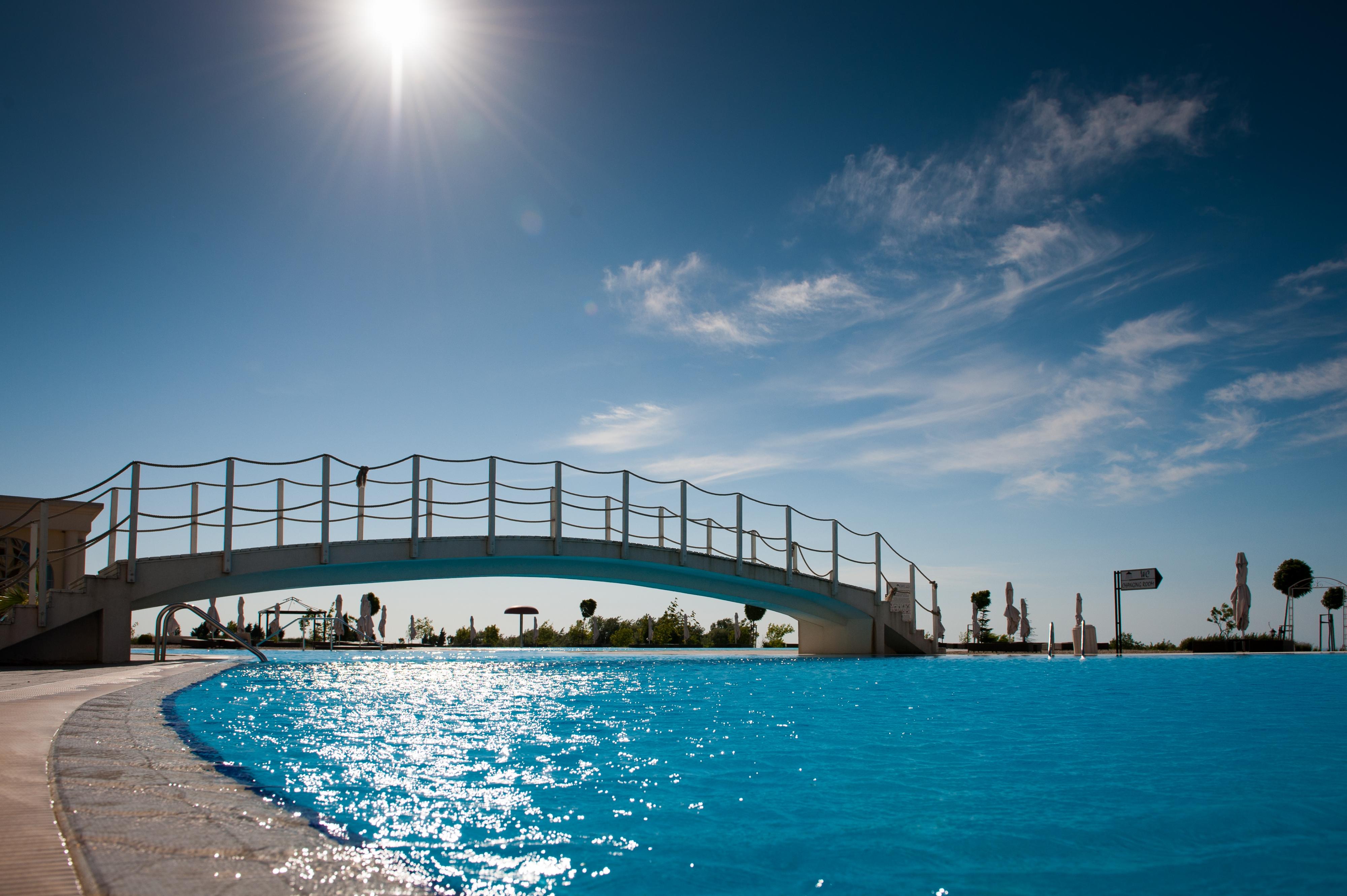 فندق لايتهاوس غولف وسبا بالشيك المظهر الخارجي الصورة The swimming pool at the complex
