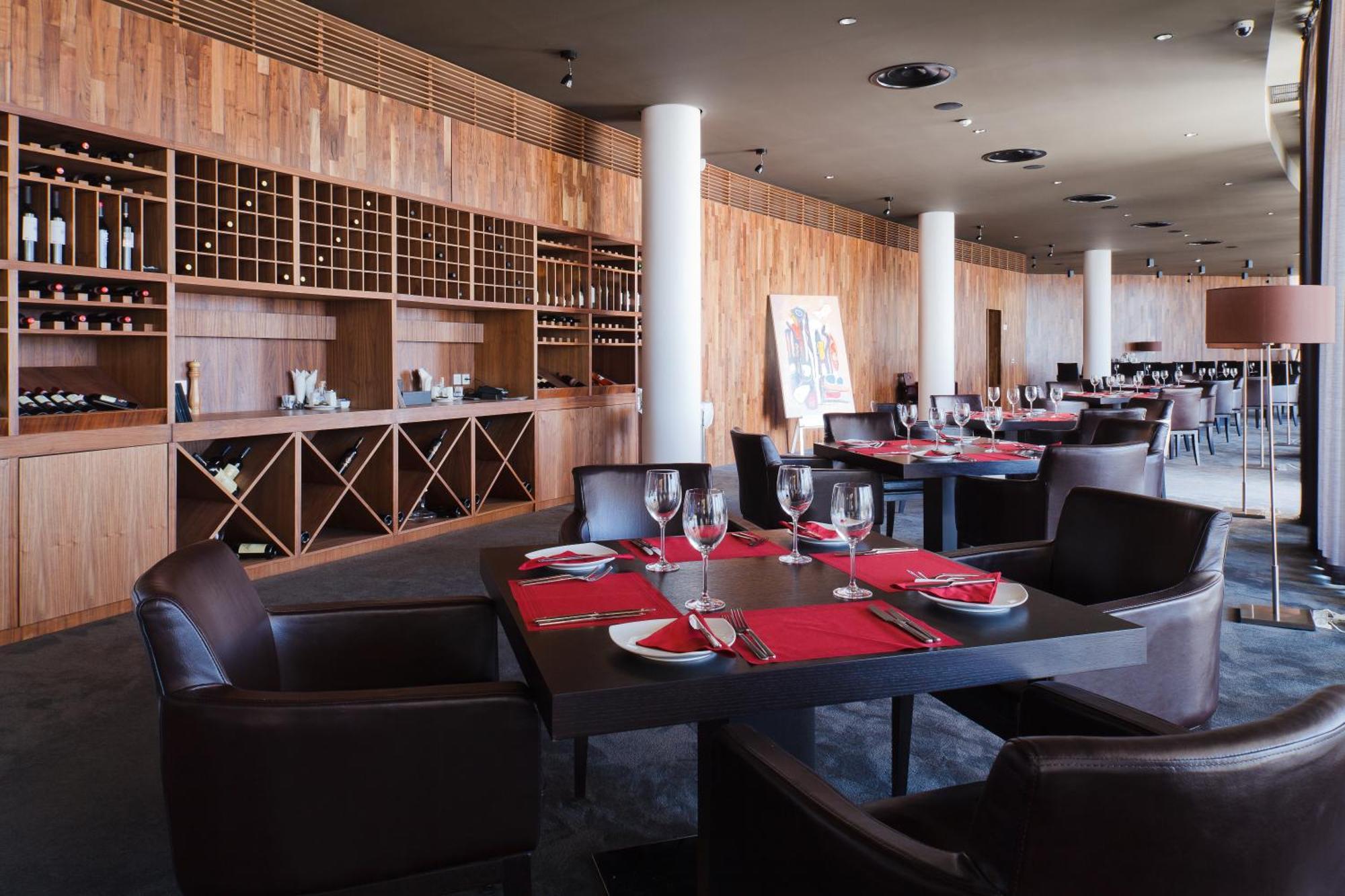 فندق لايتهاوس غولف وسبا بالشيك المظهر الخارجي الصورة Restaurant